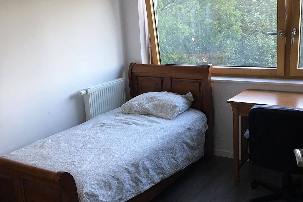 Ganze Wohnung, Geräumiges modernes Apartment in Fontainebleau in der Nähe von Insead (5 Fußminuten), in der Innenstadt (10 Fußminuten) in Fontainebleau, Seine-et-Marne