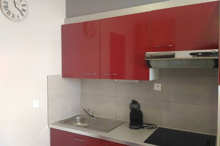 Location de vacances pour 6 personnes, avec terrasse et piscine à Allevard