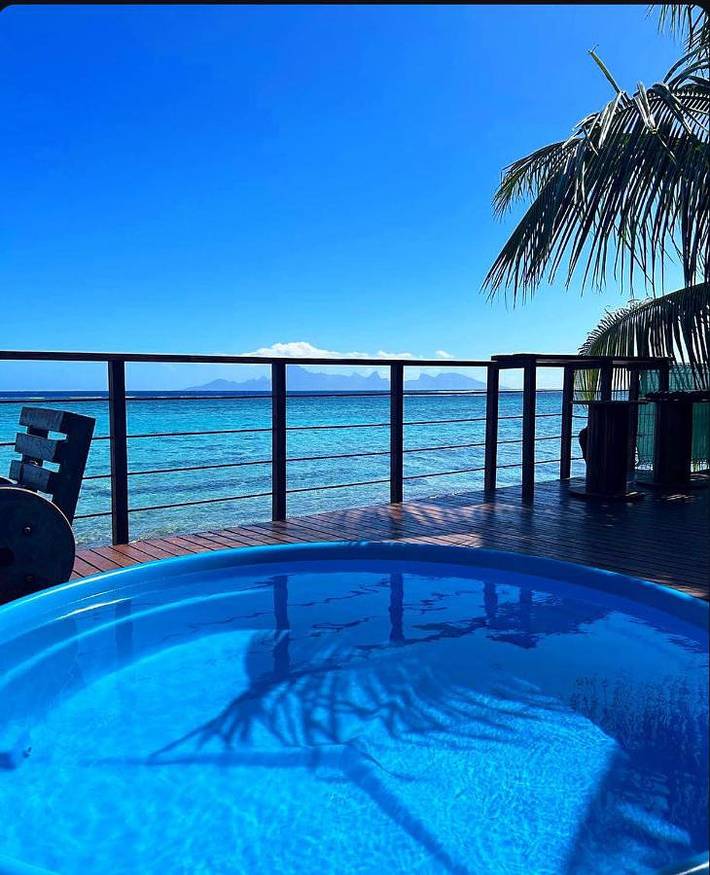 Appartement de vacances pour 4 personnes, avec jardin ainsi que vue et piscine