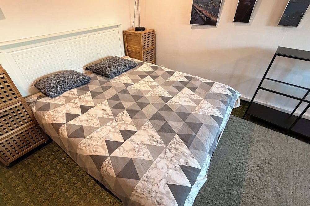 Bastu, jacuzzi, 90kvm hem, 10.000kvm lantgård, fiber internet, stort kök, Bbq in Bolmen