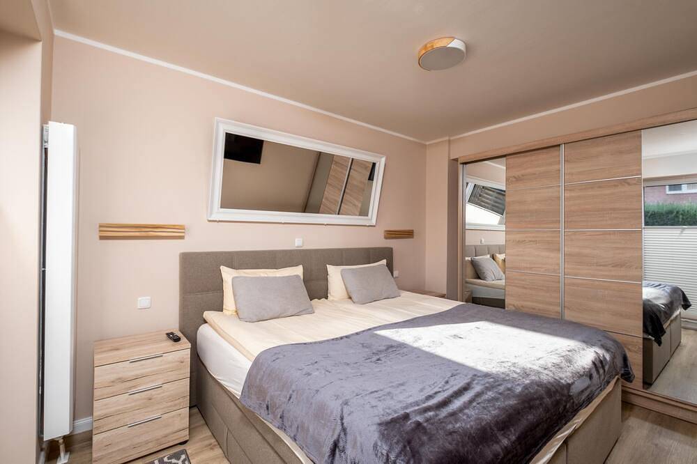 Doppelzimmer im Gästehaus Kleines Stadtidyll in Geesthacht, Kreis Herzogtum Lauenburg