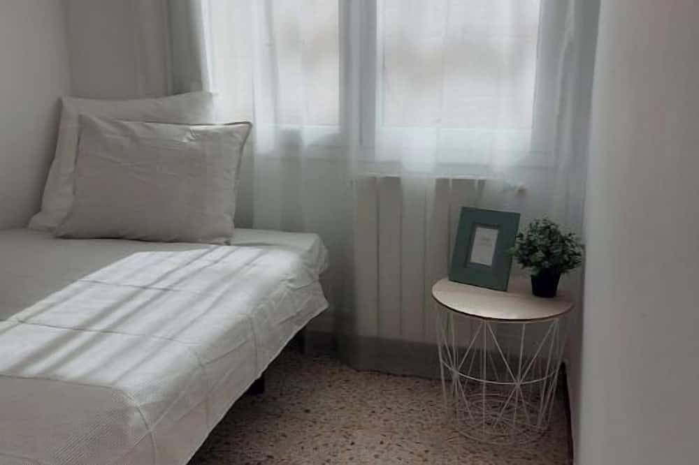 Entire apartment, Cozy apartment on the beach in Segur de Calafell, Calafell