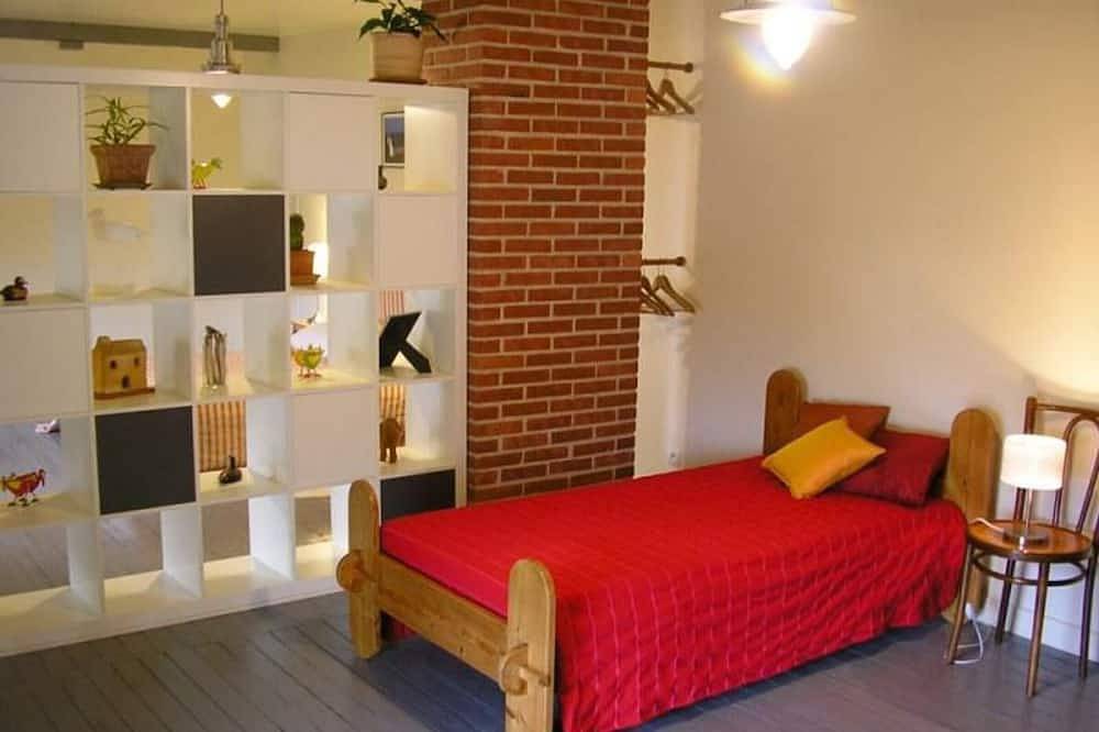 Charming Renovated Cottage in Brière Park with Garden, Near Guérande in La Chapelle-des-Marais, Saint-Nazaire region