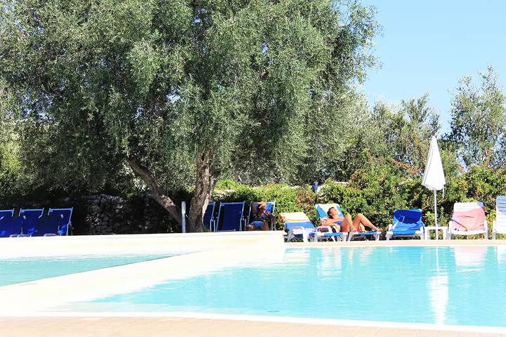 Camping für 6 Personen, mit Pool und Terrasse im Salento - 2