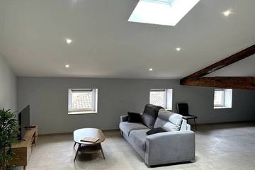 Gîte pour 6 personnes, avec jacuzzi à Cessenon-sur-Orb