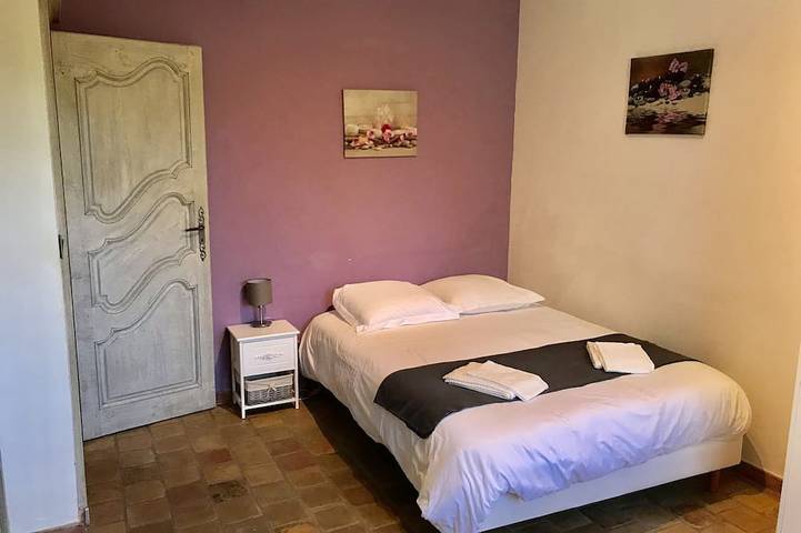 Villa pour 12 personnes, avec jacuzzi et jardin, animaux acceptés à Le Rouret - 4