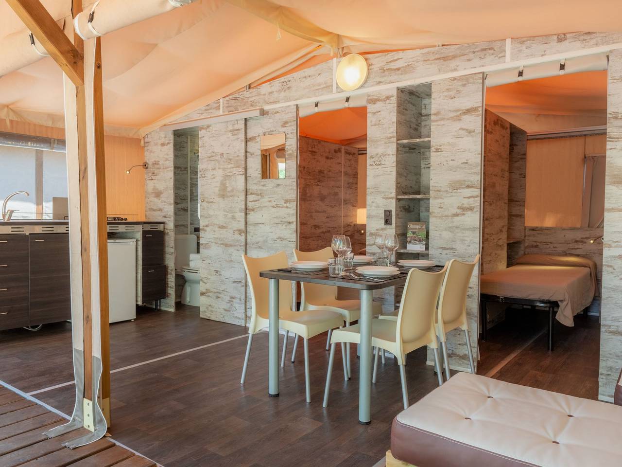 Apartamento vacacional entero, Safari-Lodge-Zelt in Castiglione della Pescaia in Castiglione della Pescaia, Provincia de Grosseto