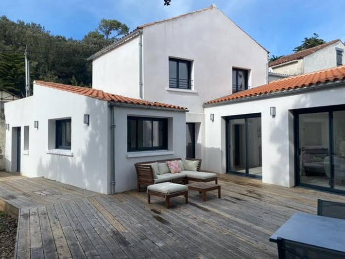 Location de vacances pour 8 personnes, avec jardin et terrasse dans Grande Plage Domino