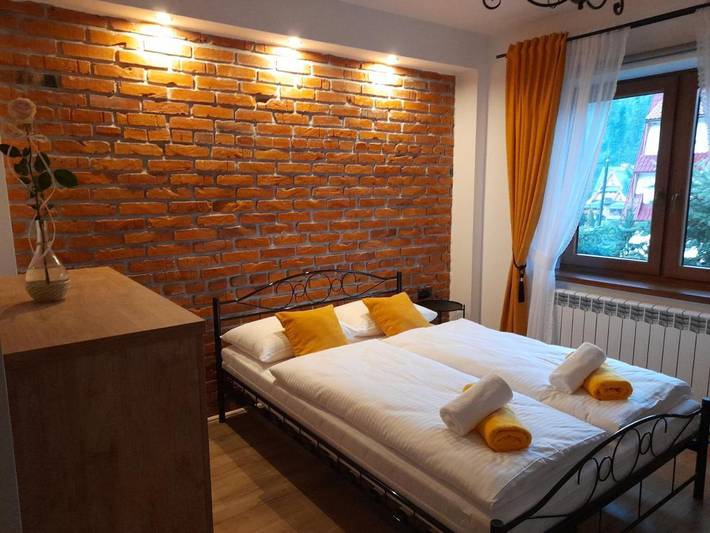 Apartament wakacyjny dla 4 osób, z ogród i widok w Małe Ciche
