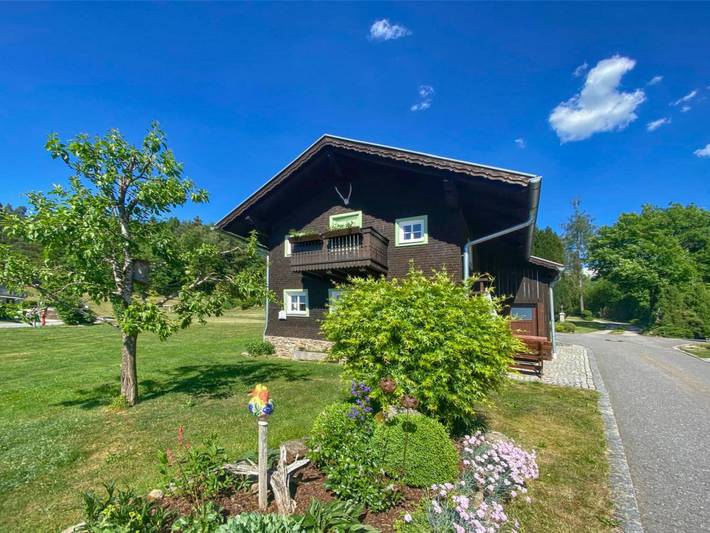 Ferienhaus für 6 Personen, mit Balkon und Terrasse sowie Garten im Bayerischer Wald