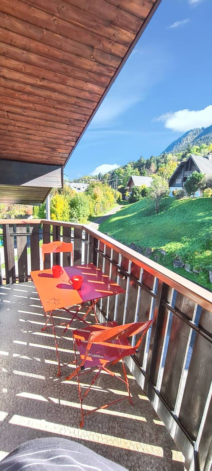 Gîte pour 4 personnes, avec balcon à Thollon-les-Mémises - 2