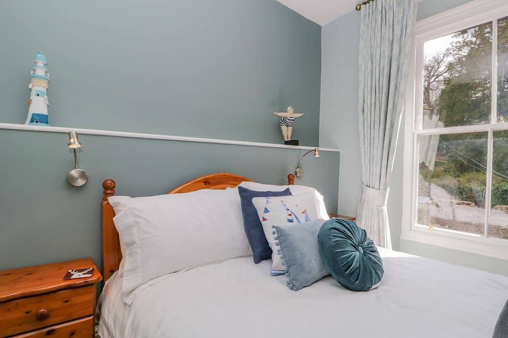 Crow'S Nest, family friendly in Arnside in Arnside, Lake District