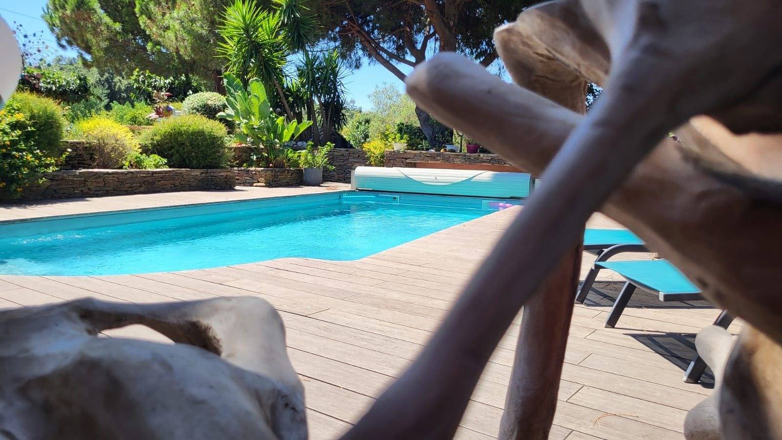 Entre les Pins et les Oliviers. Spa sauna hammam piscine - Chambre in Bormes-les-Mimosas, Région de Toulon