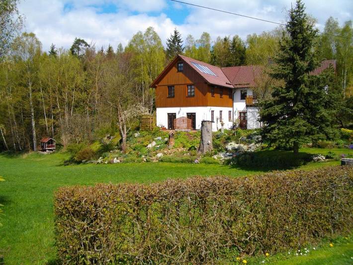 Ferienwohnung für 5 Personen, mit Terrasse und Garten sowie Ausblick in Reuth bei Erbendorf