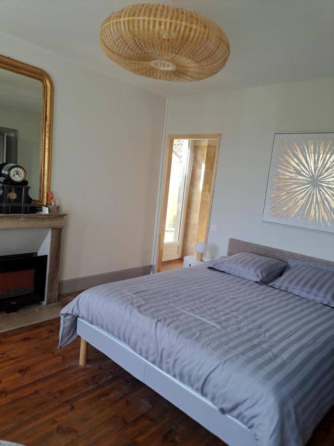 Double Room in Montaigut-le-Blanc, Parc naturel régional des Volcans d'Auvergne