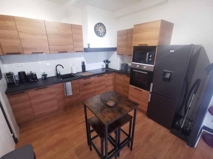 Gîte pour 10 personnes, avec terrasse à Ambert - 4