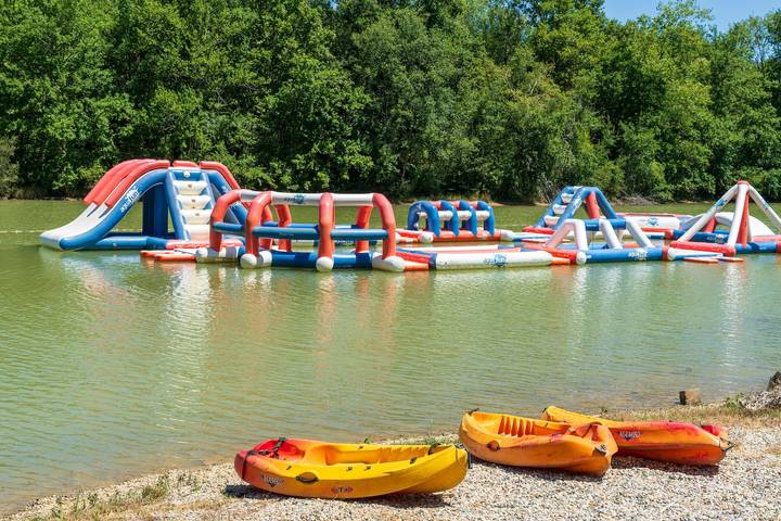 Camping pour 4 personnes, avec Jardin dans le Gers