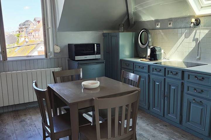 Appartement entier, Villa Réséda – Appartement pour 4 personnes à deux pas de la mer. in Ault, Région d'Abbeville