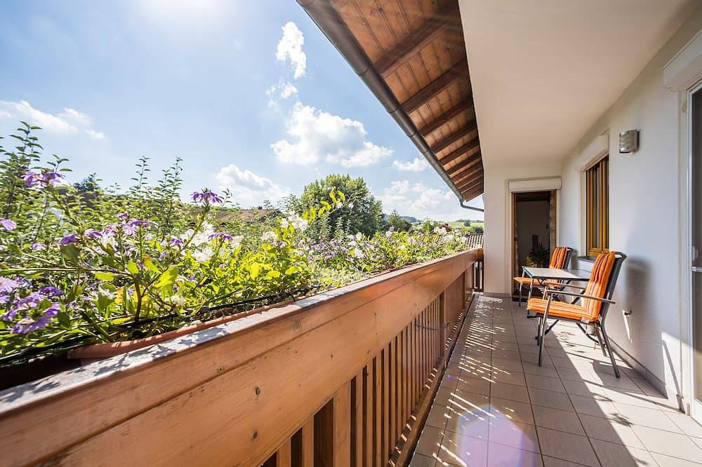 Entire apartment, Exklusive Nichtraucher-Ferienwohnung in ruhiger Lage für 1-3 Personen in Bad Griesbach im Rottal, Eastern Bavaria