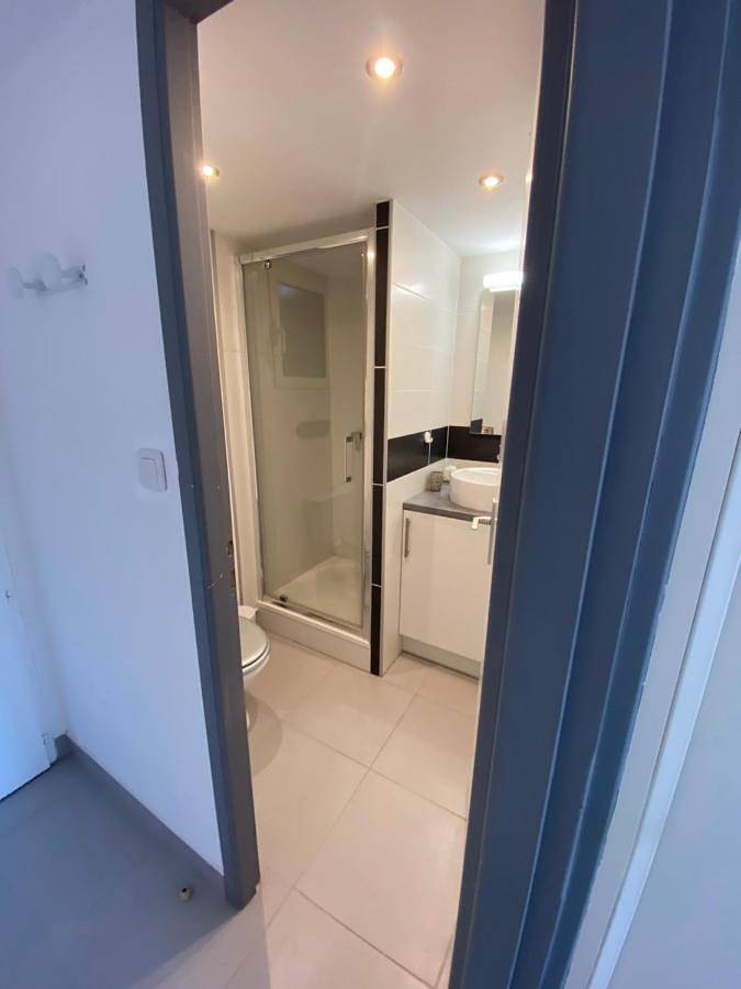 746 Aphrodite naturiste in Port Leucate, Leucate