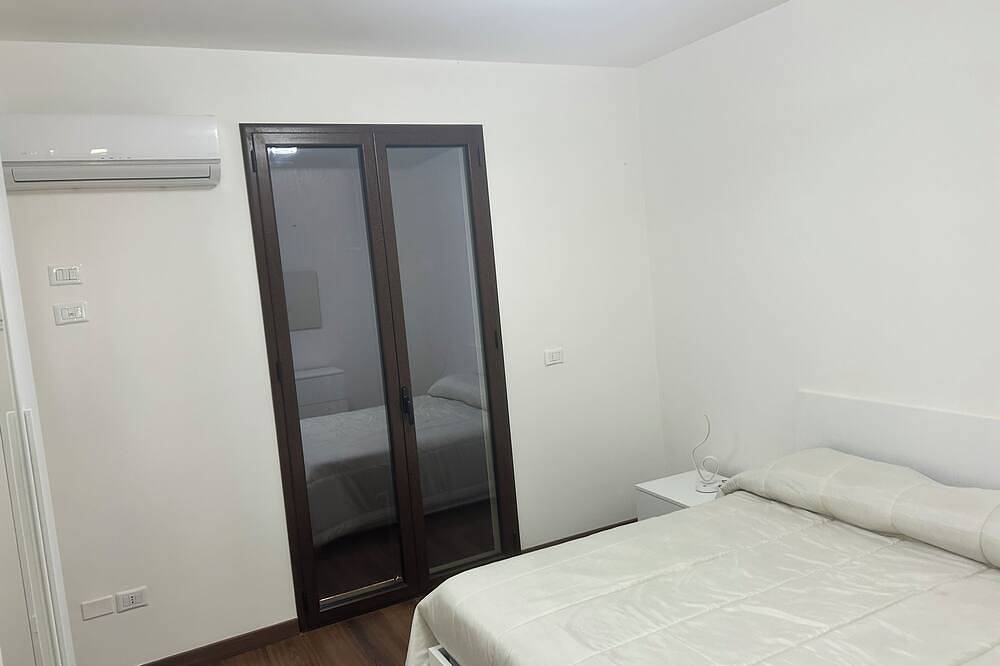 Entire apartment, Sikan home By the sea in Butera, Caltanissetta Province