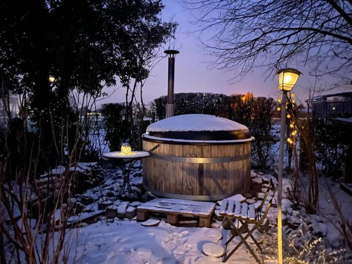 Gîte pour 3 personnes, avec terrasse et vue ainsi que jardin et piscine à Zwalm - 4