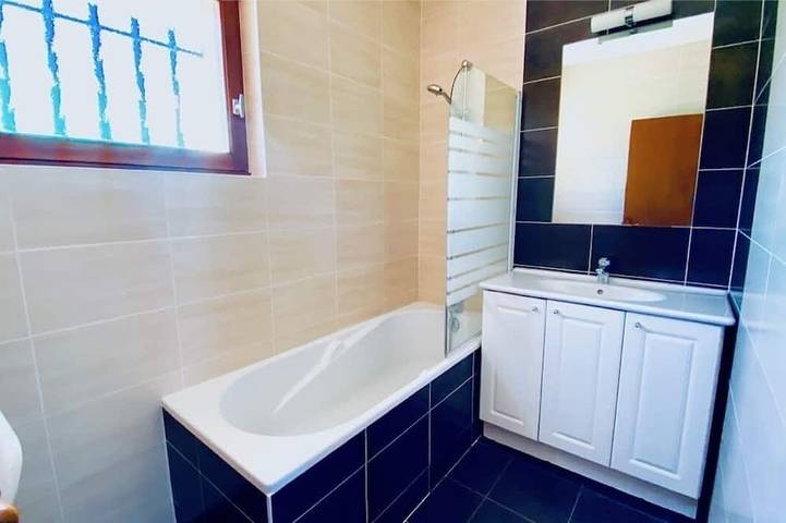 Location de vacances pour 5 personnes, avec jardin à Coutras - 4