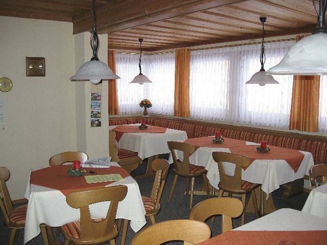 Ganze Wohnung, Gästehaus Steininger - Einzimmerstudio ohne Balkon, Raumhöhe nur 2 m, kostenfreies WLAN in Zwiesel, Šumava Mountains