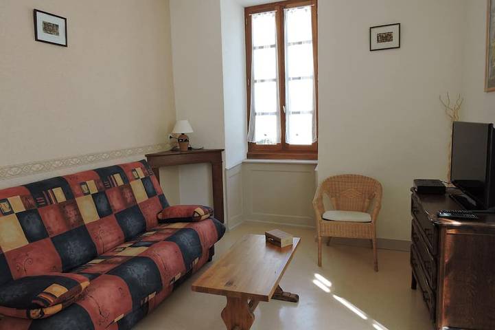 Gîte pour 4 personnes, avec jardin à Ustou - 4