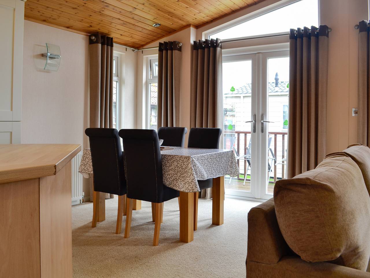 Kingfisher Lodge in Hopton-on-Sea, Great Yarmouth