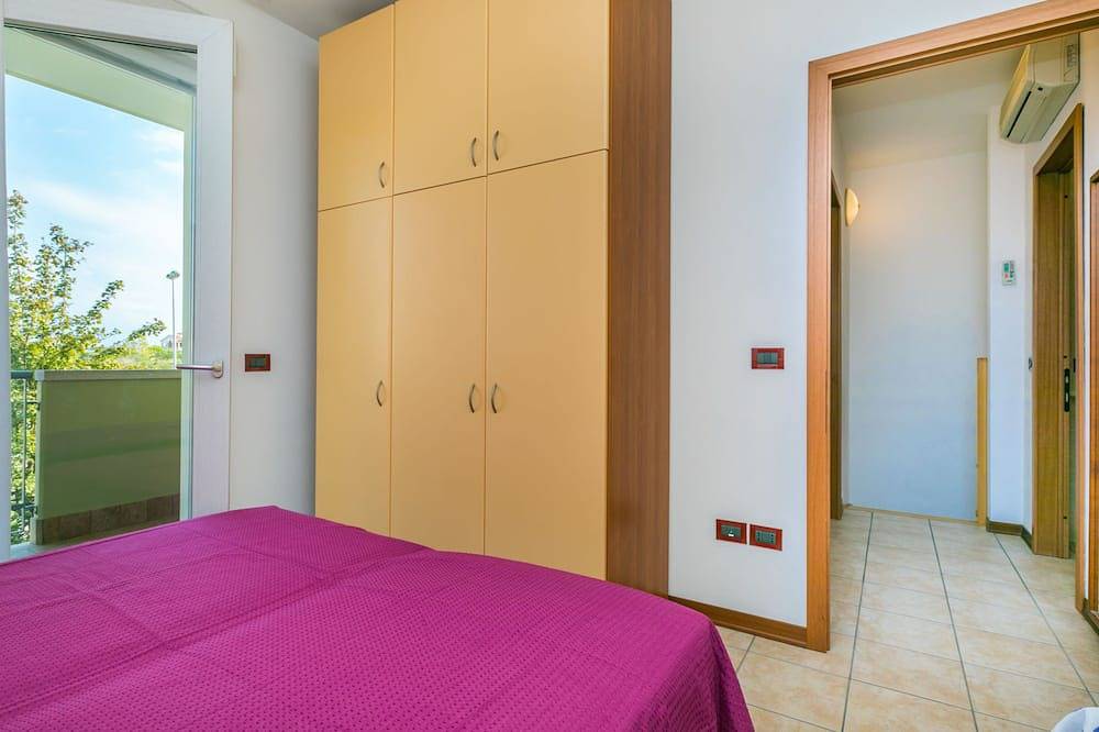 Entire apartment, Robinia/Pinetine by Interhome in Duna Verde, Caorle