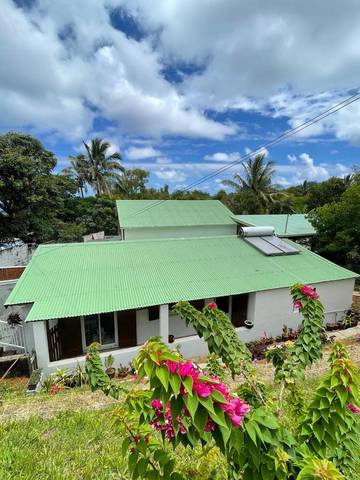 Cottage pour 2 personnes, avec terrasse et jardin dans Piton de la Fournaise