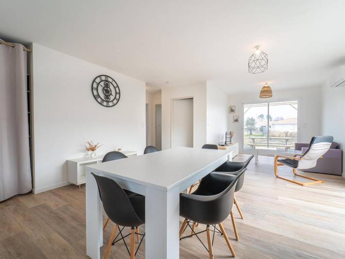 Location de vacances pour 4 personnes, avec terrasse à Saint-Paul-en-Born - 2