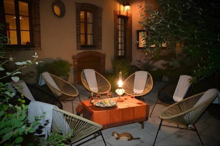 Location de vacances pour 15 personnes, avec Terrasse ainsi que Jardin et Vue à Aubigny-sur-Nère