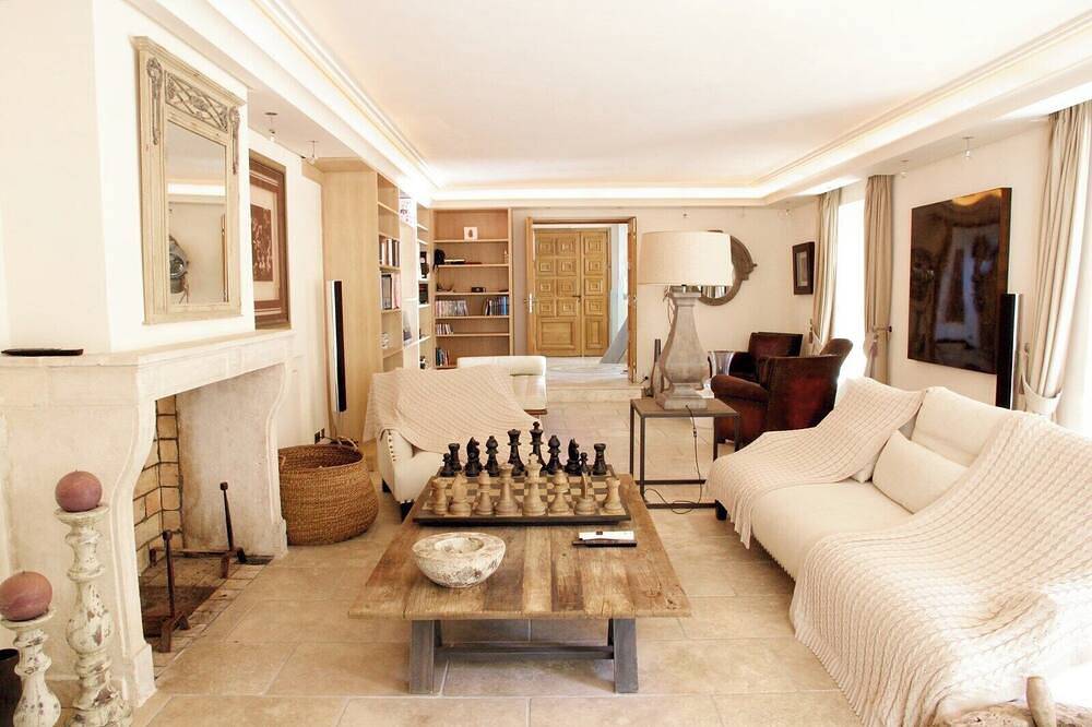 Character villa in the heart of St-Tropez! Swimming pool, lush garden and calm in Saint-Tropez, Mittelmeerküste (Frankreich)