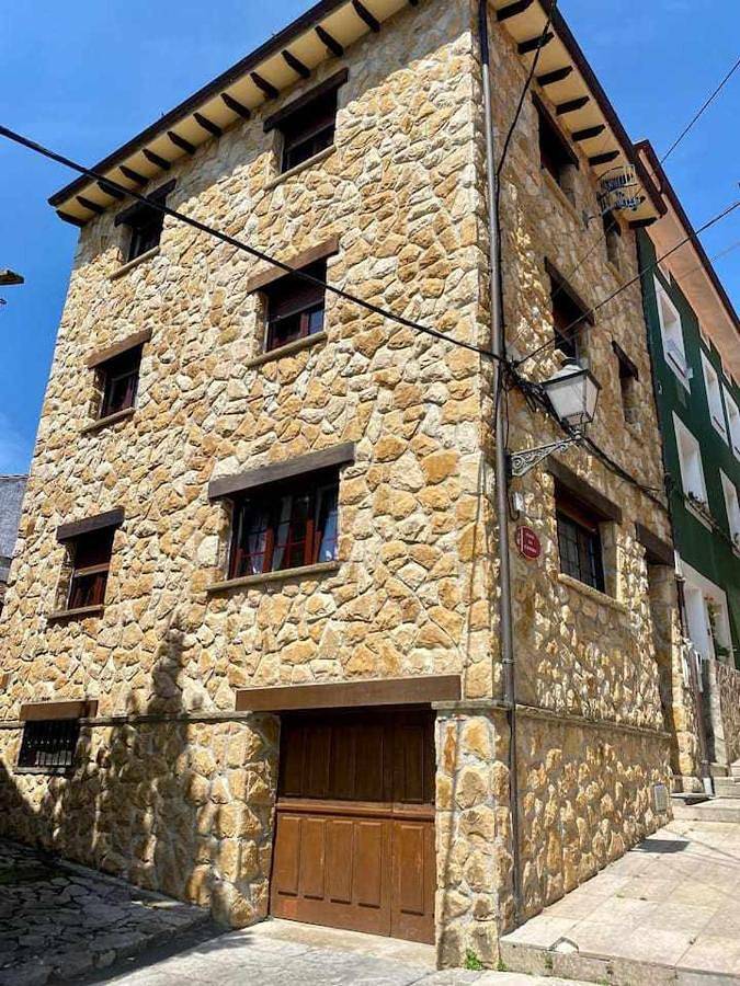 Casa entre el Mar y la Montaña in Caravia, Costa Verde