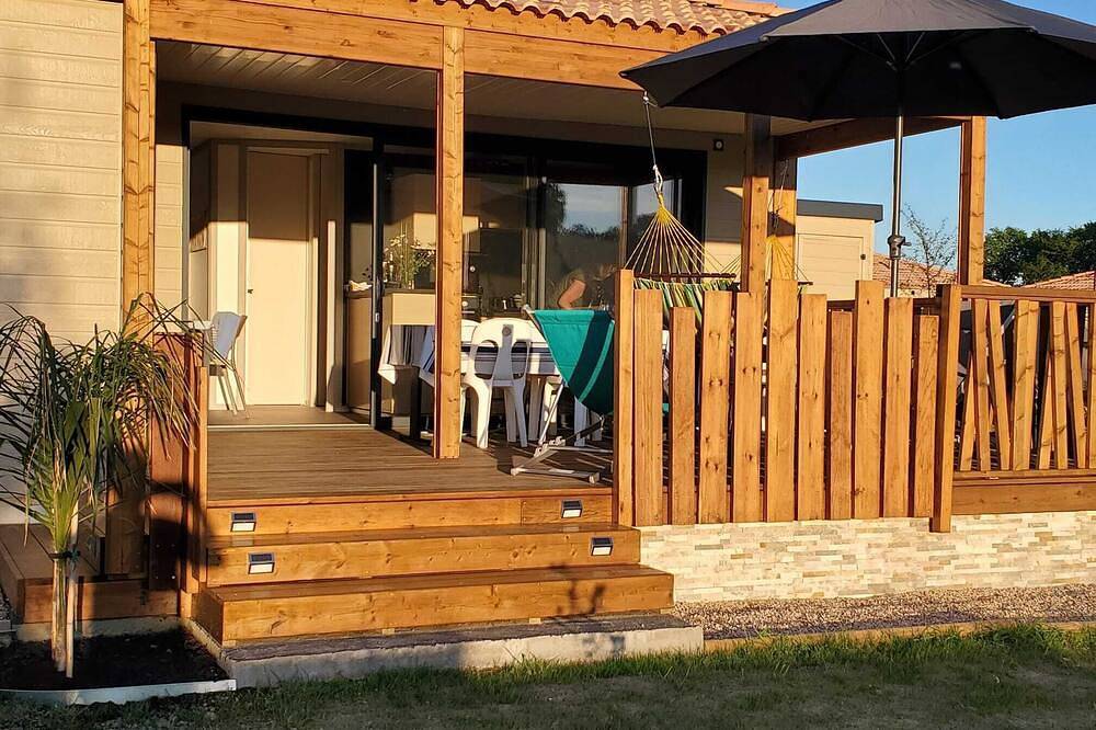 T3 chalet 4 pers + Bb - plages Capbreton/Hossegor : 12 km. Piscine et spa. in Saubrigues, Région de Dax