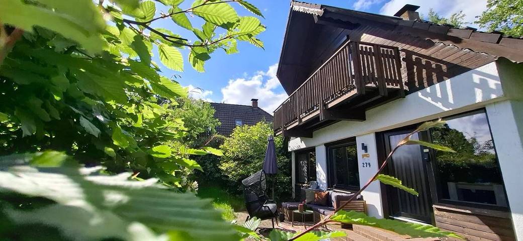 Ferienhaus für 4 Personen, mit Balkon und Terrasse sowie Garten und Ausblick