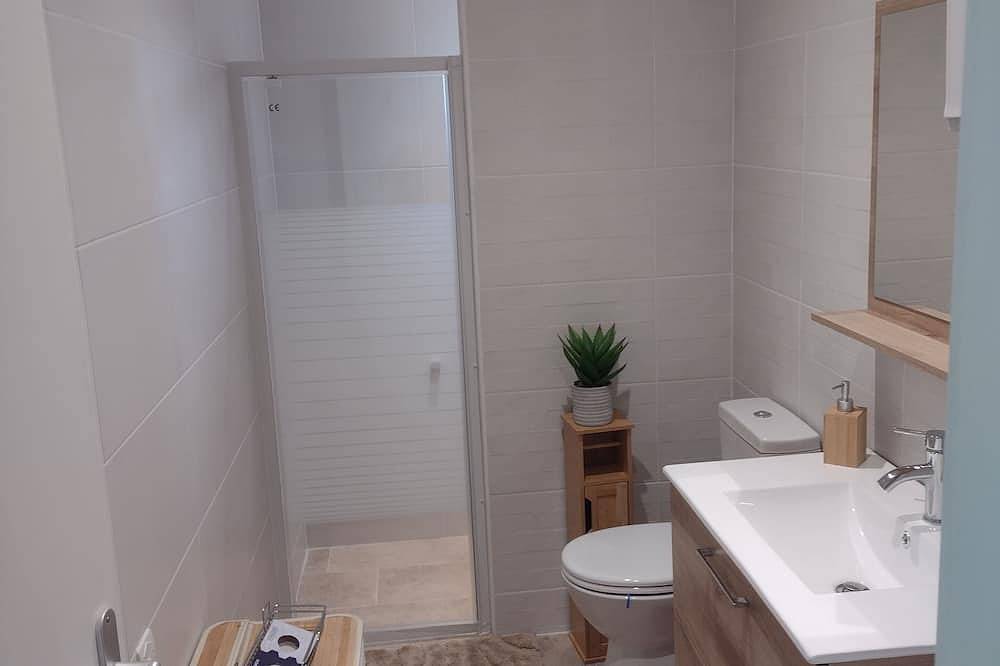 Appartement entier, Gite F2 neuf tout équipé dans domaine sécurisé in Hérépian, Région de Béziers