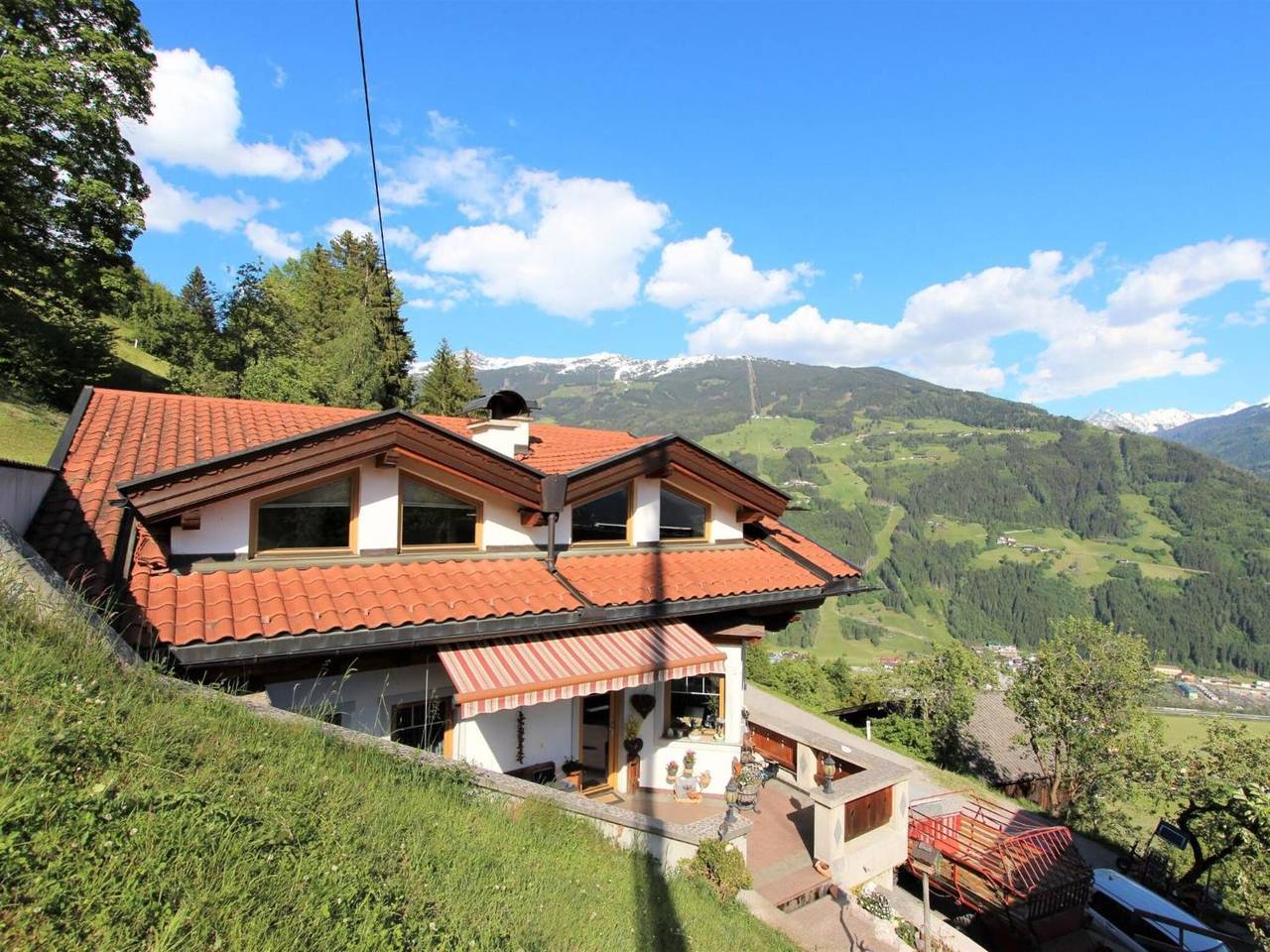 Geheel appartement, Appartement 'Melissa' met Uitzicht op de Bergen, Balkon en Wifi in Tux Alps, Zellberg