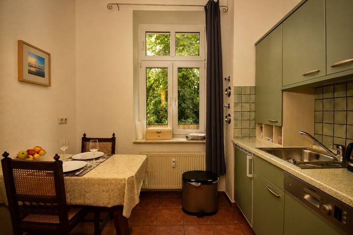 Ferienwohnung für 2 Personen, mit Balkon in Warnemünde - 4