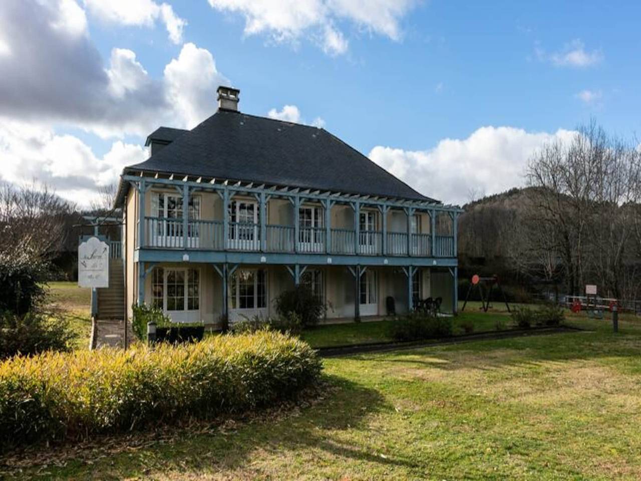 Ganze Wohnung, Wohnung in Argentat mit beheiztem Pool in Argentat-sur-Dordogne, Tulle und Umgebung
