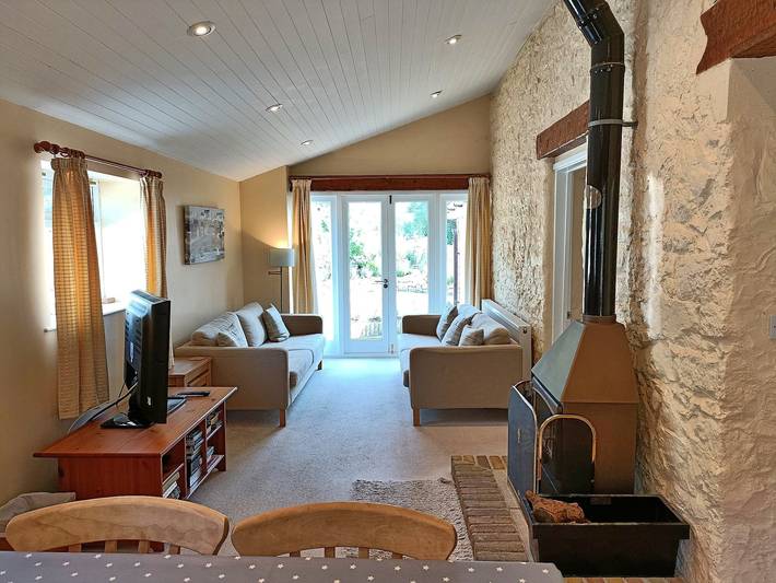 Holiday rental for 6 people, with hot tub and garden as well as pool and sauna in Devon