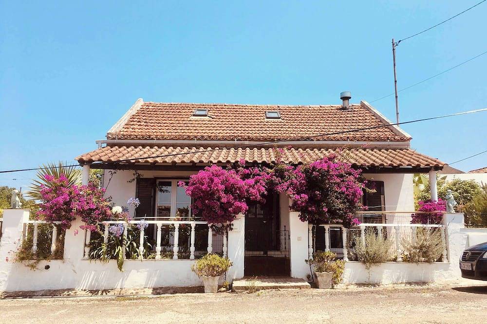 Casa Cao Verde Charmantes Landhaus mit Garten Bbq und Nähe zum Meer in São Bartolomeu dos Galegos, Lissabon Distrikt