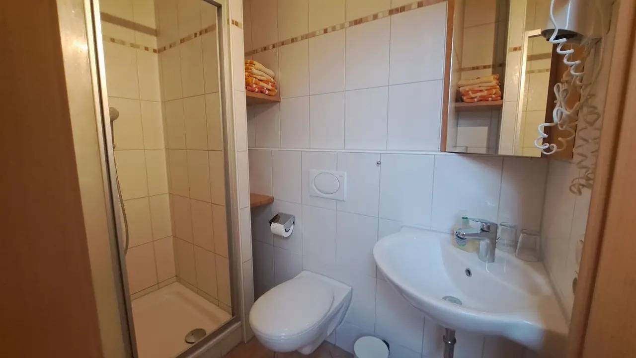 Ganze Ferienwohnung, Ferienwohnung für 2 Personen (28 m²) in Neuötting in Neuötting, Landkreis Altötting