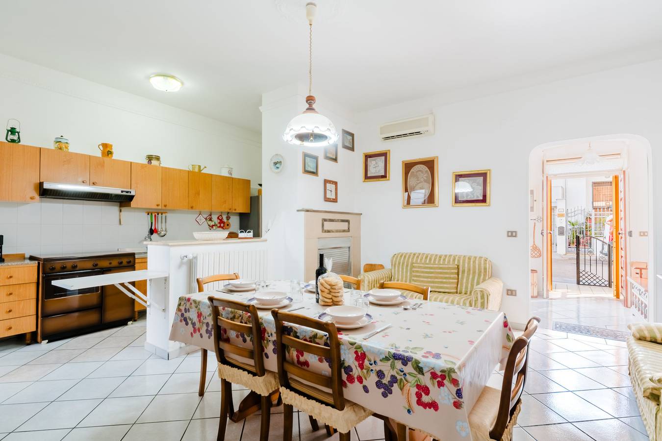 Maison de Vacances 'Simona' avec Terrasse Commune, Wi-Fi et Climatisation in Taviano, Golfe de Tarente