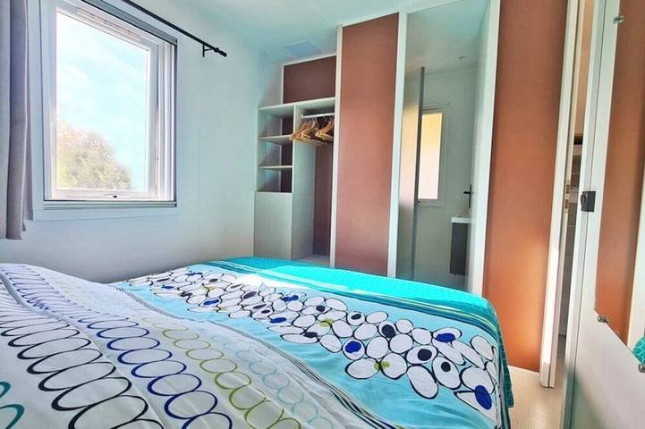 Zecamping 3 étoiles dog friendly mobil-home Tv Lv clim 34m2 8 pers in Bauduen, Brignoles Region