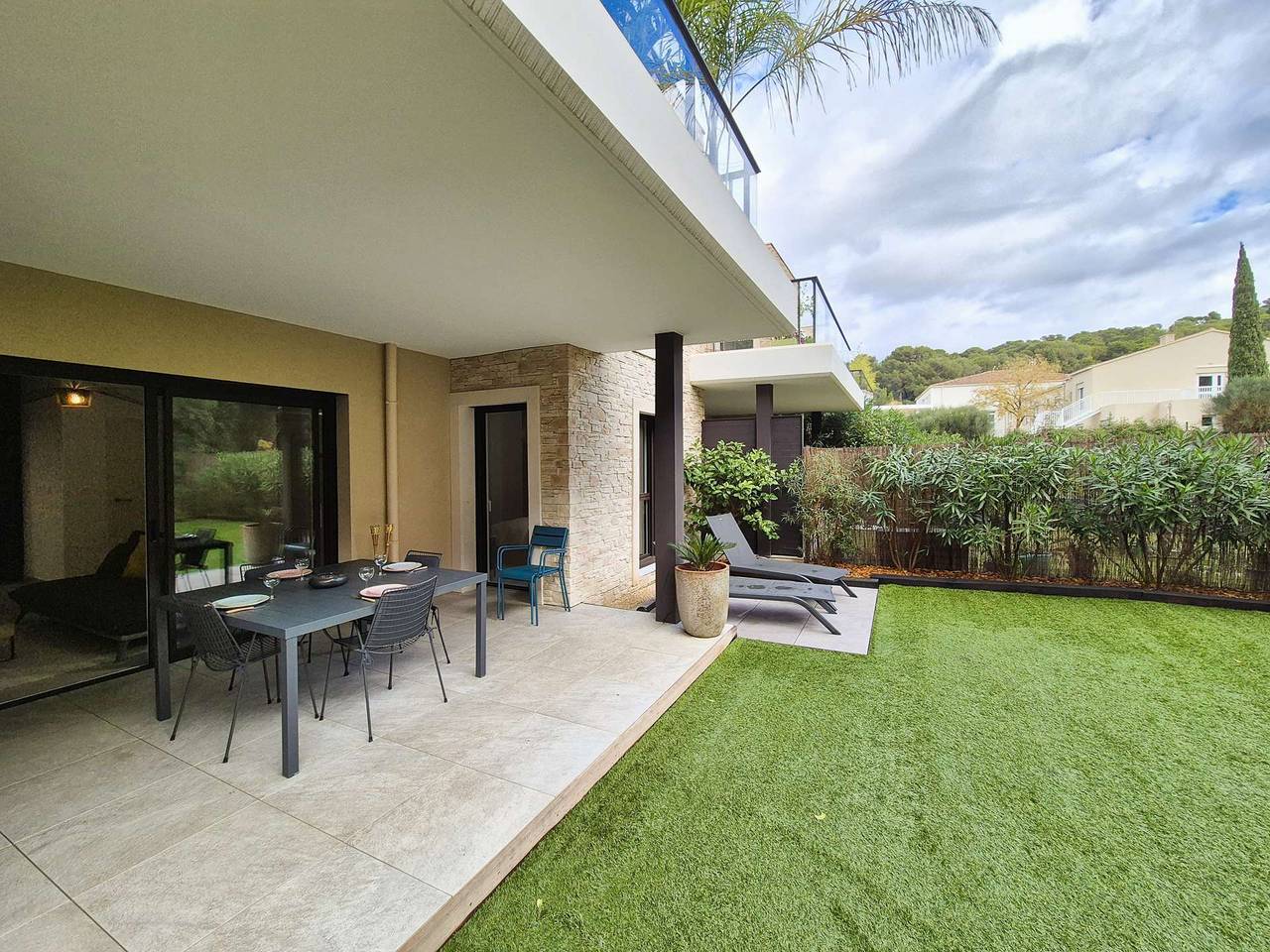 Appartement de vacances entier, Moderne, proche plage, jardin, wifi, 5 couchages in Saint-Mandrier-sur-Mer, Côte méditerranéenne (France)