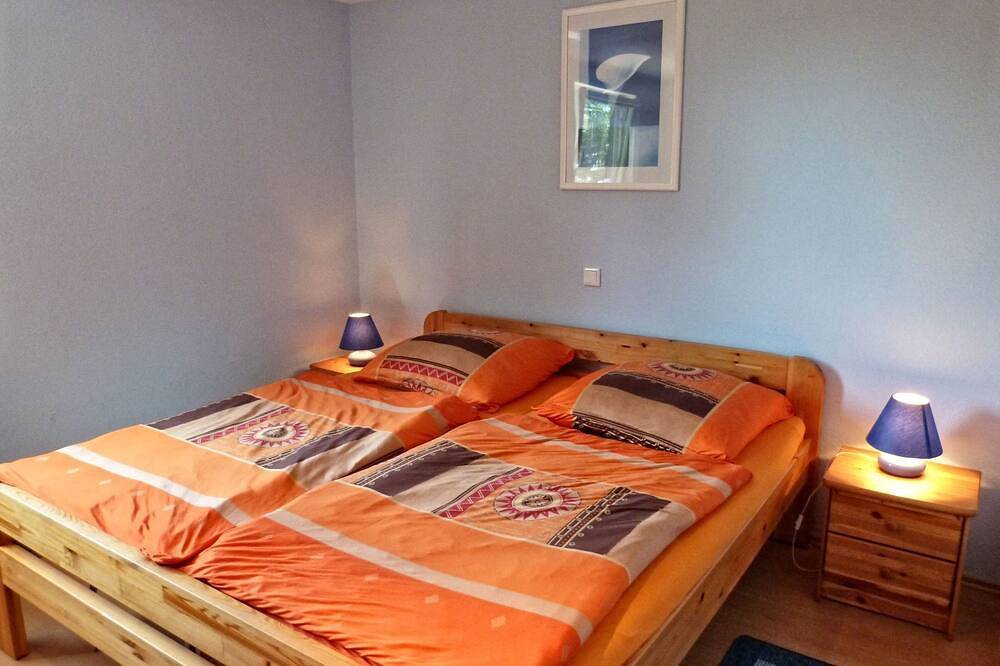 Ganze Wohnung, Detjens: Fewo in ruhiger Lage mit Terrasse und Garten - Ferienwohnung Detjens in Ellingstedt, Haithabu