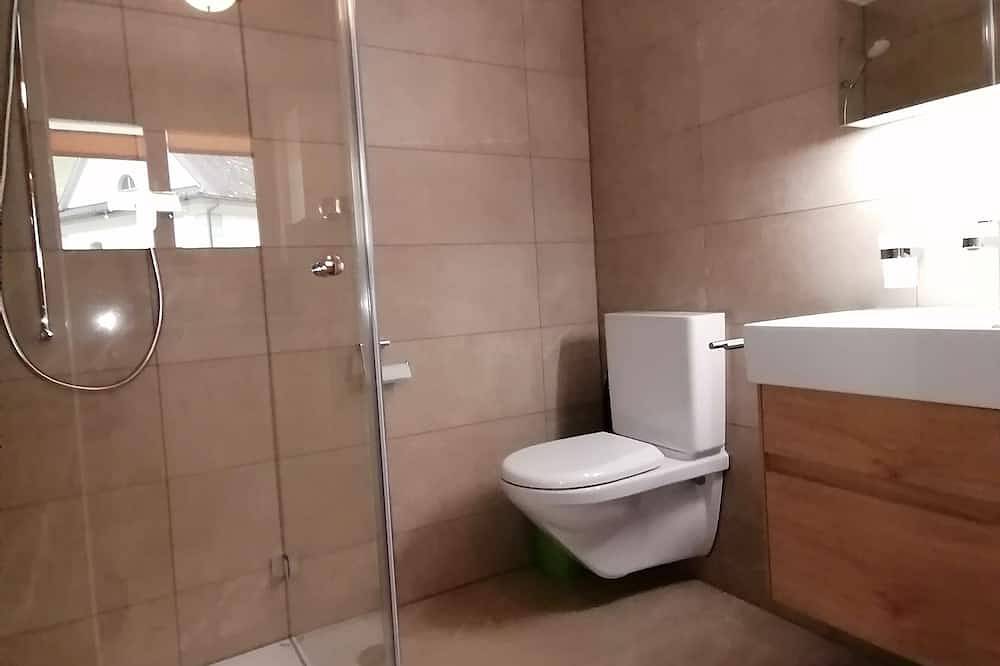 Ganze Wohnung, Ferienwohnung im Bergdorf in Vierwaldstättersee